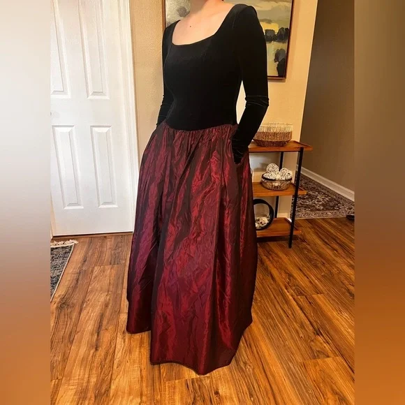 Jessica McClintock Vintage Velvet & Taffeta Gown Size 8 Victorian Cosplay Dress - Picture 2 of 16